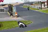 enduro-digital-images;event-digital-images;eventdigitalimages;mallory-park;mallory-park-photographs;mallory-park-trackday;mallory-park-trackday-photographs;no-limits-trackdays;peter-wileman-photography;racing-digital-images;trackday-digital-images;trackday-photos